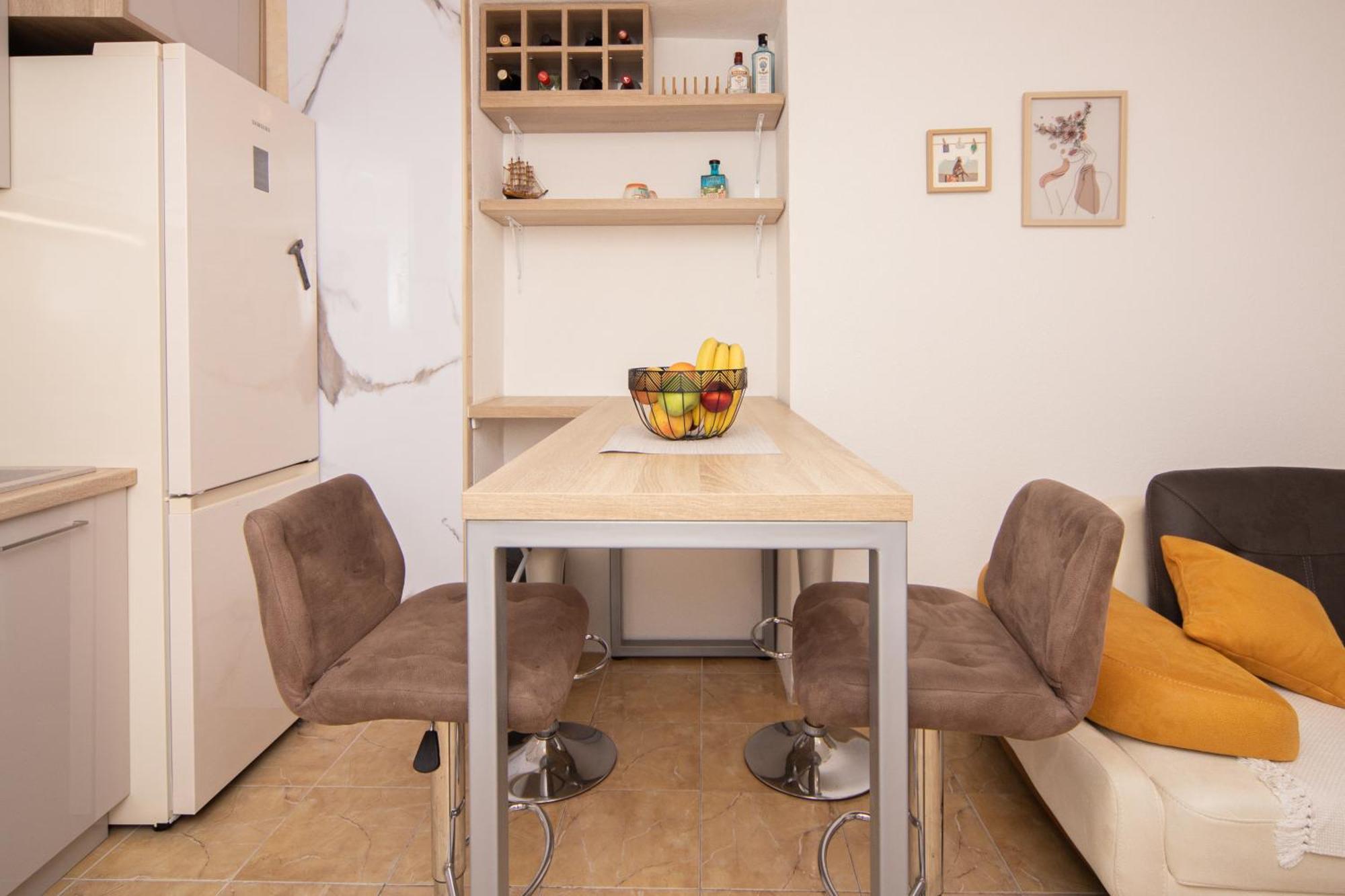 Stone Beach Apartments Pržno Eksteriør billede