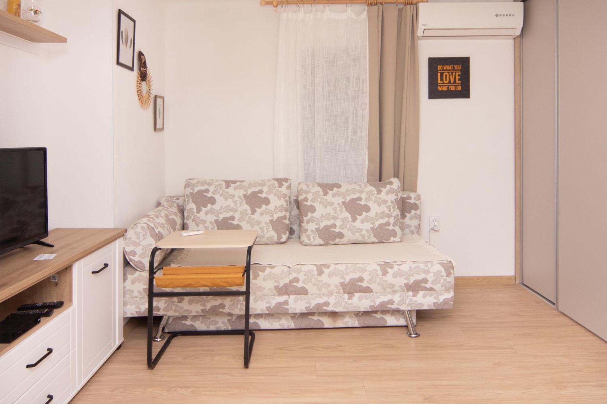 Stone Beach Apartments Pržno Eksteriør billede